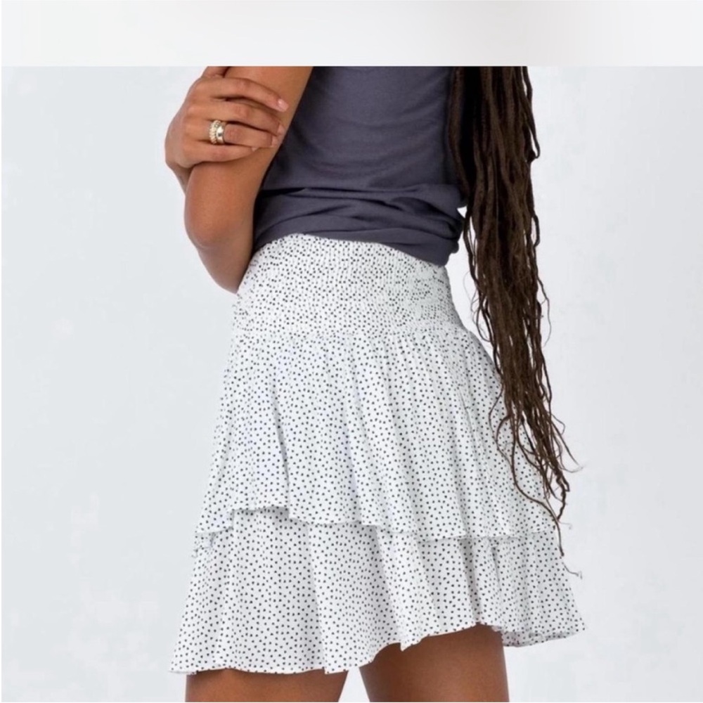 Princess Polly polka dot flowy mini skirt - Picture 2 of 3